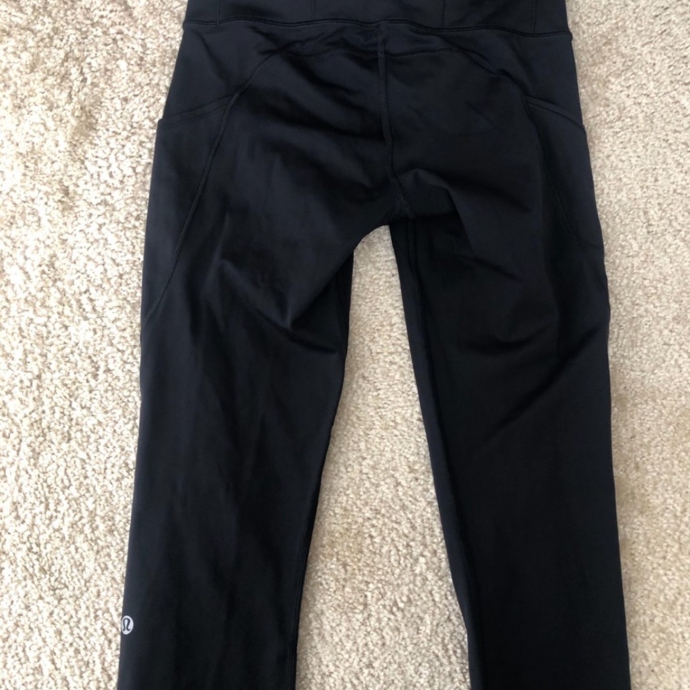 LULULEMON Cropped Capri Pants Women Size 6 Black - NEW without tags